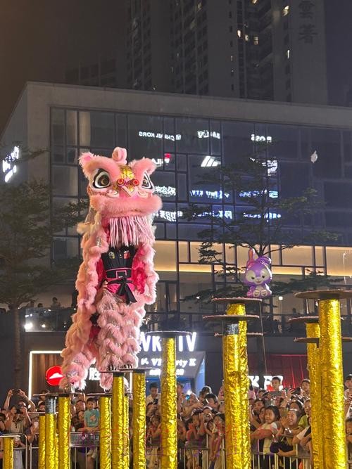 大潮奔涌 青春激荡